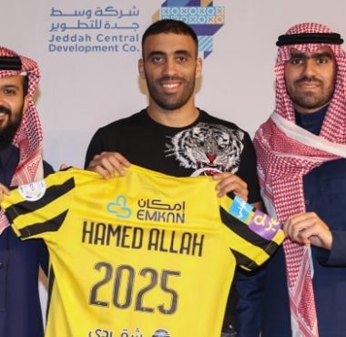 عبد الرزاق حمد الله يجدد عقده مع الإتحاد