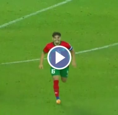 فيديو المنتخب المغربي يزلزل المنتخب الغاني ويتأهل لنصف النهائي