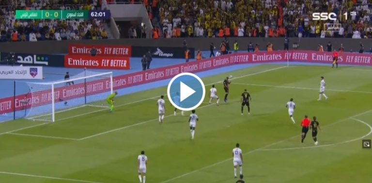 فيديو عبد الرزاق حمد الله يصنع هدف تأهل الإتحاد