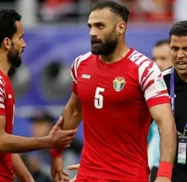 الأردن يبلغ ربع نهائي كأس الأمم الآسيوية بفوز مثير على العراق